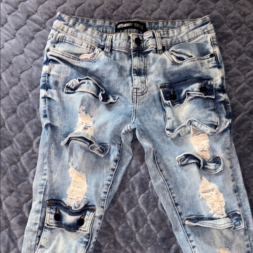 Distressed Light Blue Jeans
